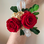 Endless Corsage